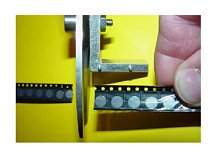 Ножницы для резки лент с компонентами